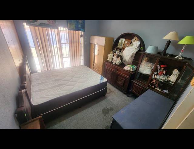 BUSINESS FOR SALE IN JEFFREYS BAY CENTRAL